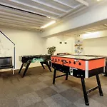 4 Person On A In Апартаменты