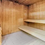 Апартаменты 4 Person On A In