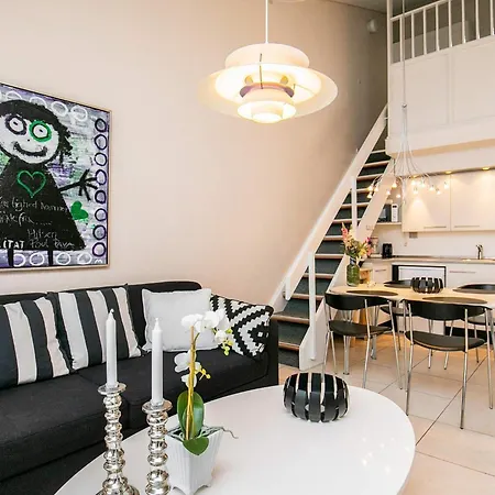 Apartment 4 Person On A In *