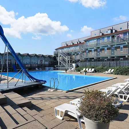 4 Person On A In * 福堡